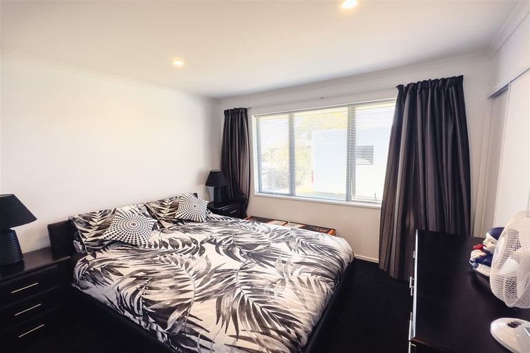 Photo of property in 39 Vivian Street, Burwood, Christchurch, 8083