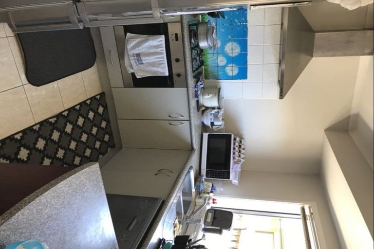 Photo of property in 27 Tussock Avenue, Mangere, Auckland, 2022