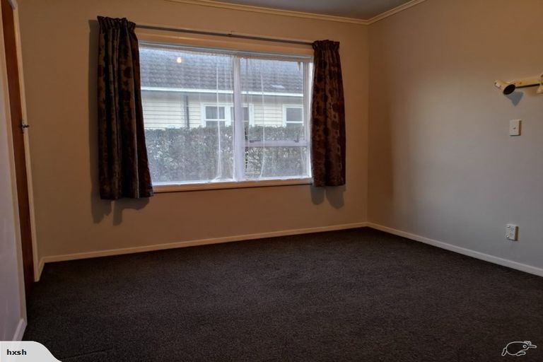 Photo of property in 4 Hinau Street, Tawa, Wellington, 5028