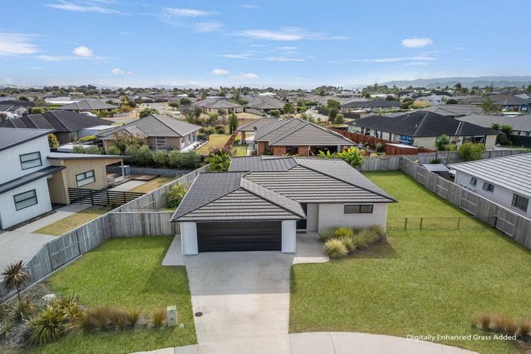 Photo of property in 13 Olney Court, One Tree Point, 0118