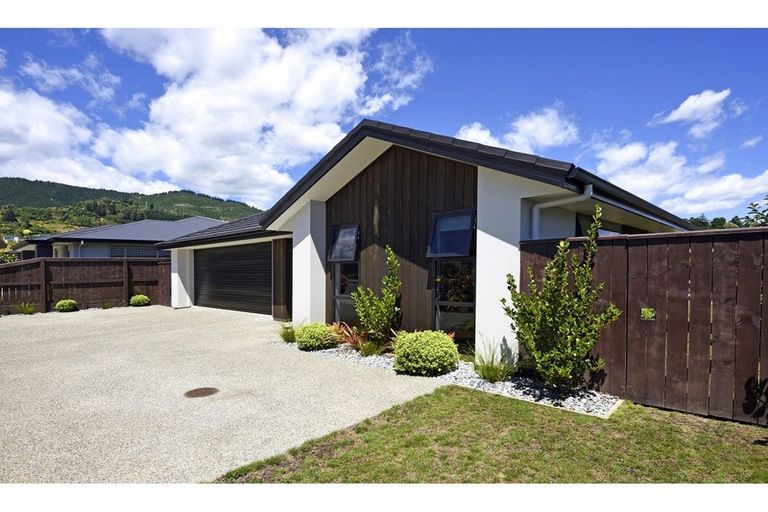 Photo of property in 16 Hart Road, Richmond, 7020