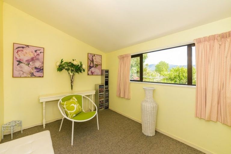 Photo of property in 243a Waikawa Road, Waikawa, Picton, 7220