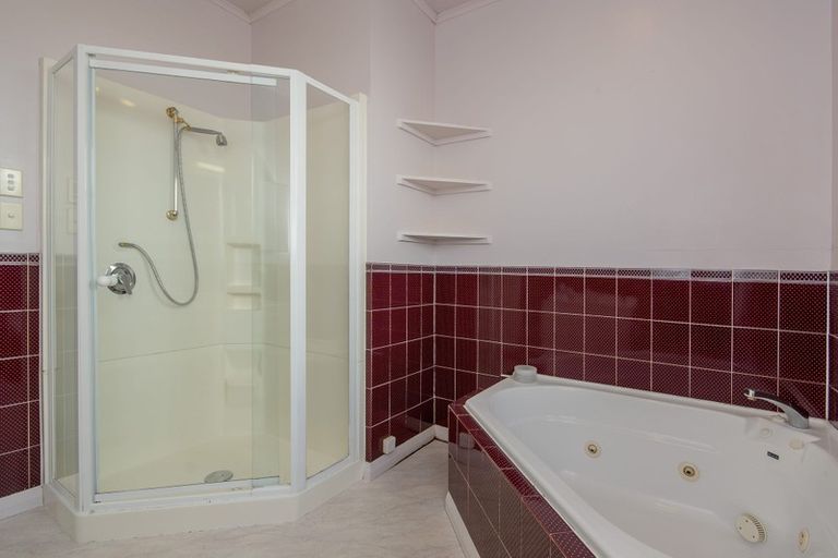 Photo of property in 22 Fraser Avenue, Johnsonville, Wellington, 6037