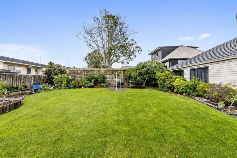 Photo of property in 36 Tawavale Street, Pukehangi, Rotorua, 3015