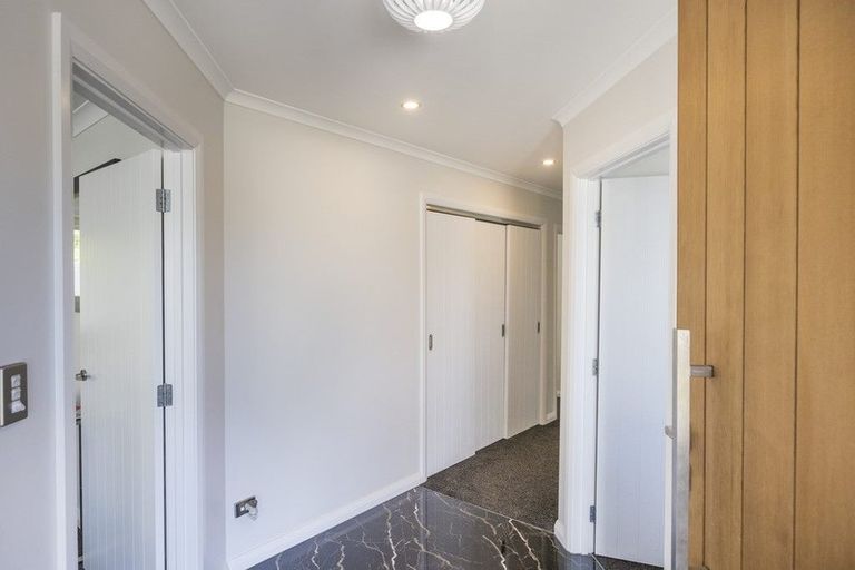 Photo of property in 15 Freedom Drive, Kelvin Grove, Palmerston North, 4414