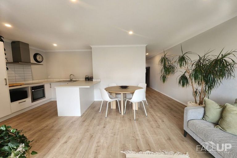 Photo of property in 11/4 Matimati Place, Hobsonville, Auckland, 0616