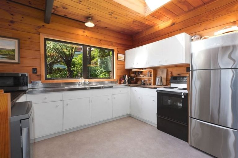 Photo of property in 88 Motuhara Road, Plimmerton, Porirua, 5026