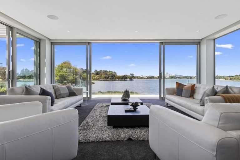 Photo of property in 73 Lake Domain Drive, Frankton, Hamilton, 3204