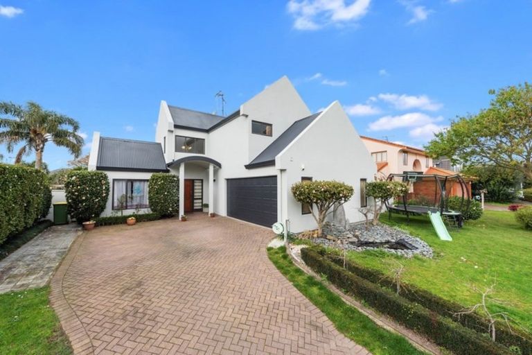 Photo of property in 47 Nielsen Gardens, Rototuna, Hamilton, 3210