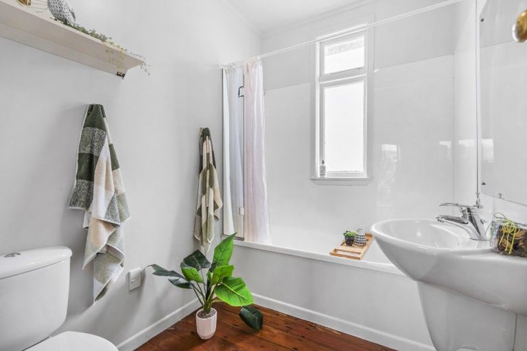 Photo of property in 22 Chelsea Street, Miramar, Wellington, 6022