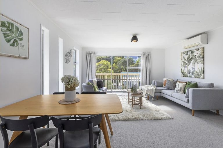 Photo of property in 25 Yarrow Place, Papakowhai, Porirua, 5024