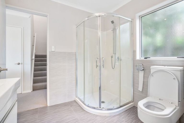 Photo of property in 13 Cape Vista Crescent, Pukekohe, 2120