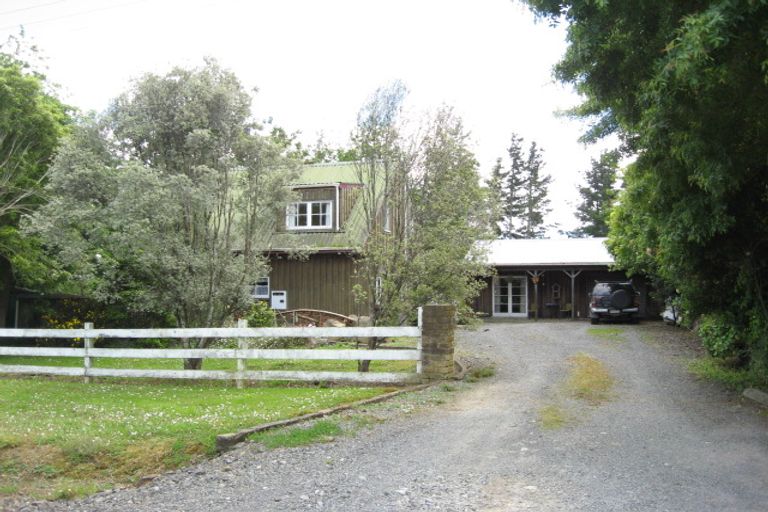 Photo of property in 77 Brookfield Road, Drury, 2577