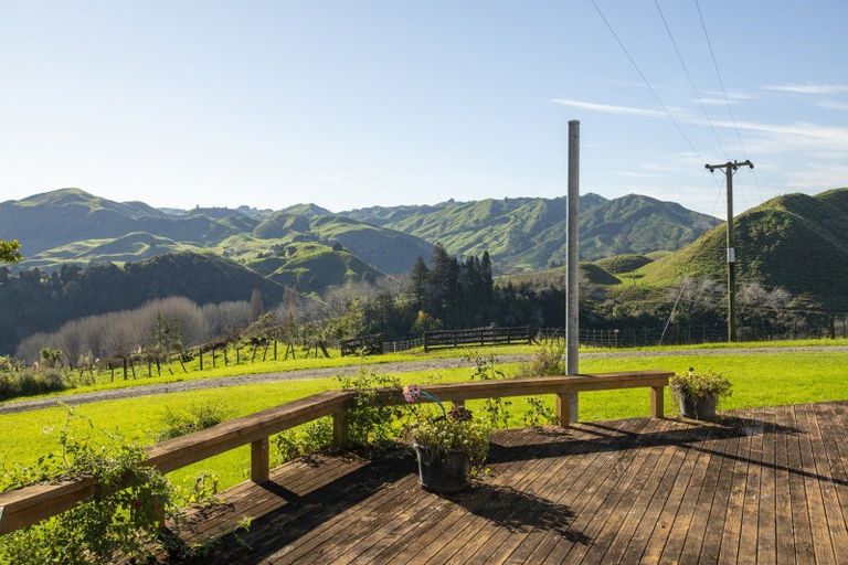 Photo of property in 4127 Tiniroto Road, Tiniroto, 4078
