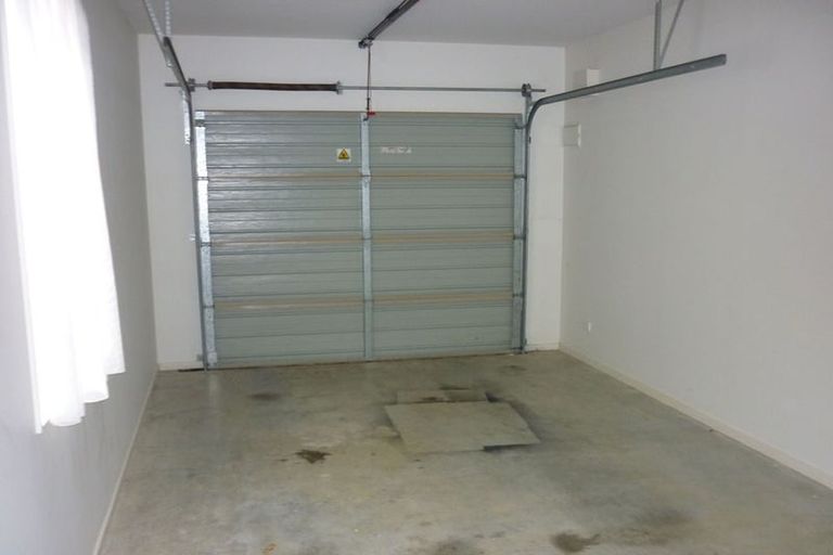 Photo of property in 24/22 Northcross Drive, Oteha, Auckland, 0632