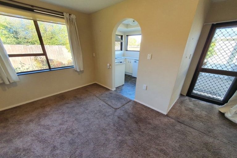 Photo of property in 2/39 Marlene Street, Casebrook, Christchurch, 8051