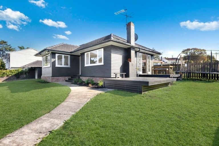 Photo of property in 14 Walters Road, Mount Wellington, Auckland, 1062