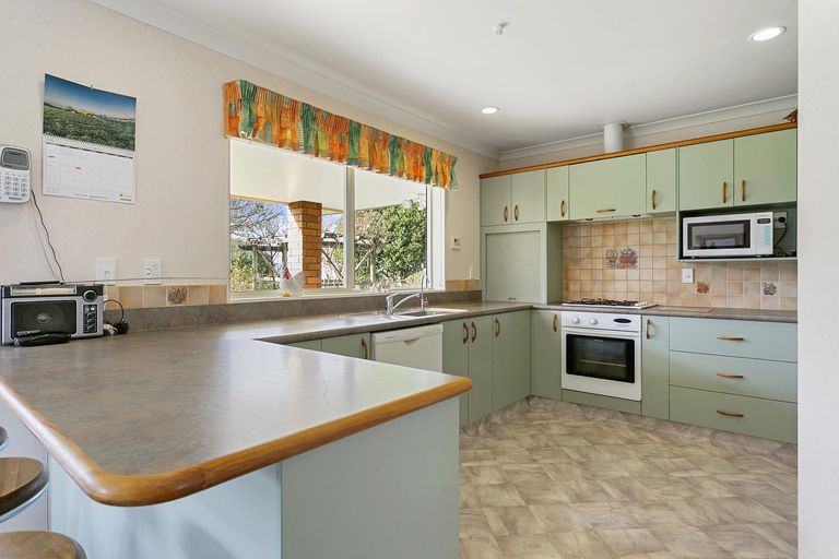 Photo of property in 10 Kittow Street, Tirau, 3410