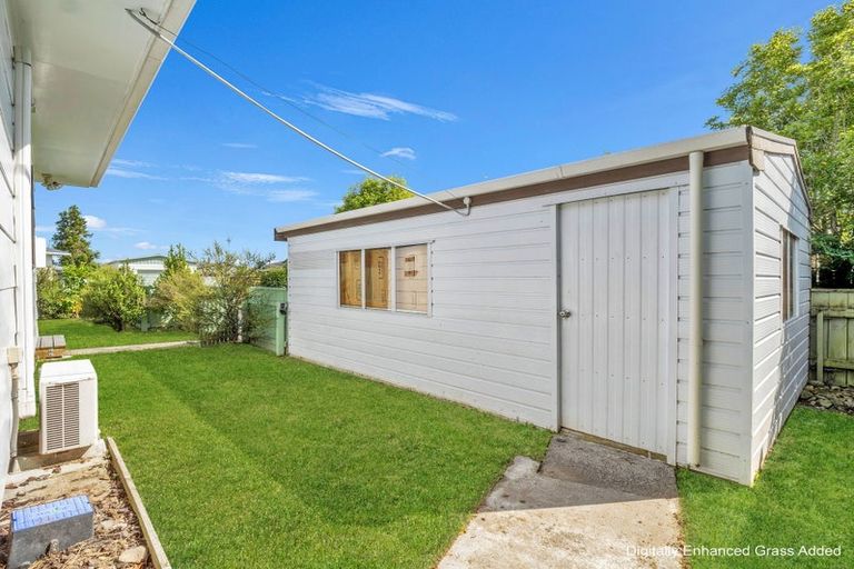 Photo of property in 15b Douglas Street, Levin, 5510