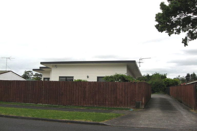 Photo of property in 14a Waimana Road, Conifer Grove, Takanini, 2112