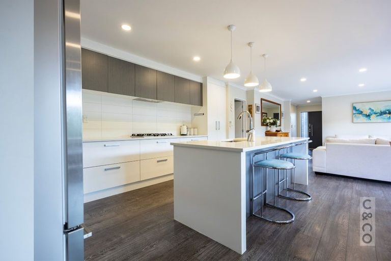 Photo of property in 9 Pohutukawa Parade, Riverhead, 0820