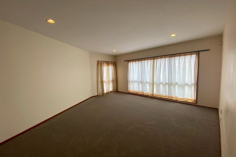 Photo of property in 29 Athol Terrace, Upper Riccarton, Christchurch, 8041