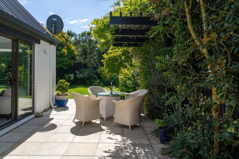 Photo of property in 6b Highgate Avenue, Merivale, Christchurch, 8014