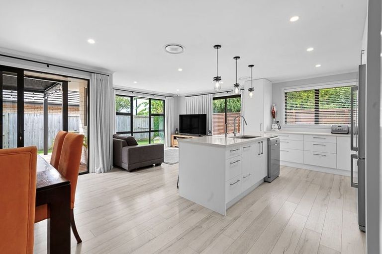 Photo of property in 2 Oderings Place, Huntington, Hamilton, 3210