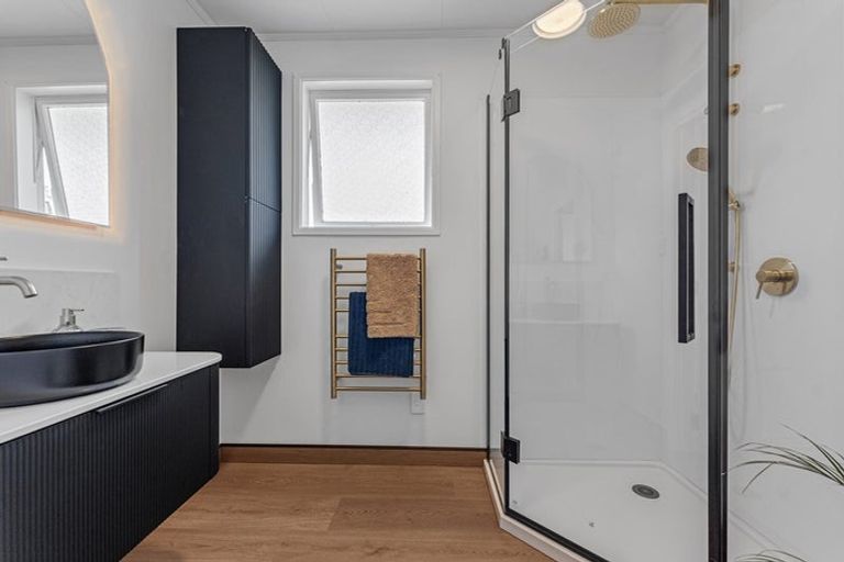 Photo of property in 19 Ben Lora Place, Mangere East, Auckland, 2024