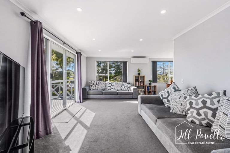 Photo of property in 10 View Street, Maungaturoto, 0520