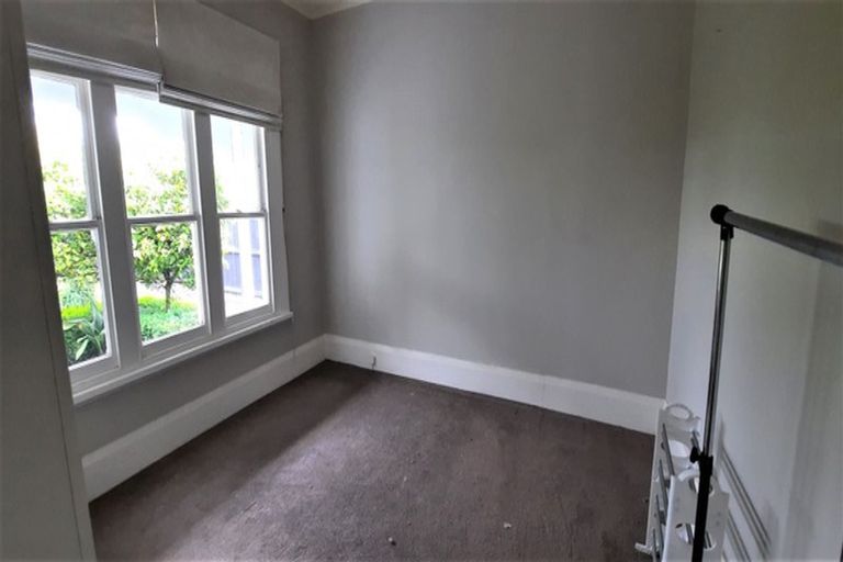 Photo of property in 216 Springfield Road, St Albans, Christchurch, 8014