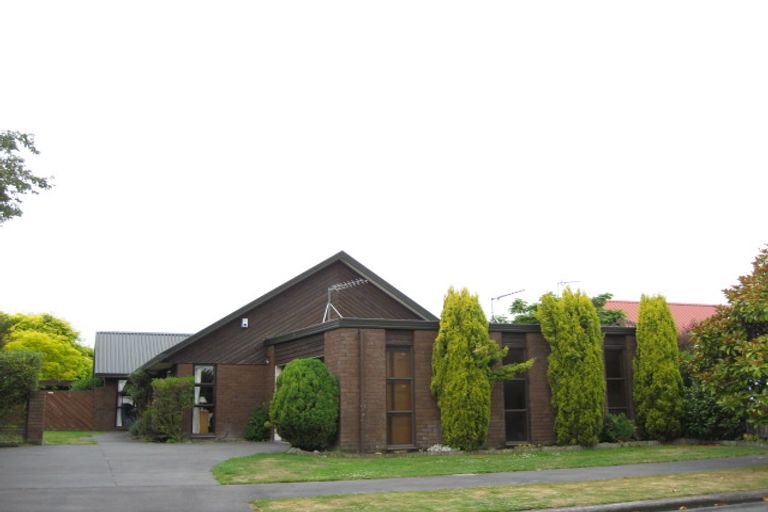Photo of property in 14 Briarmont Street, Avondale, Christchurch, 8061