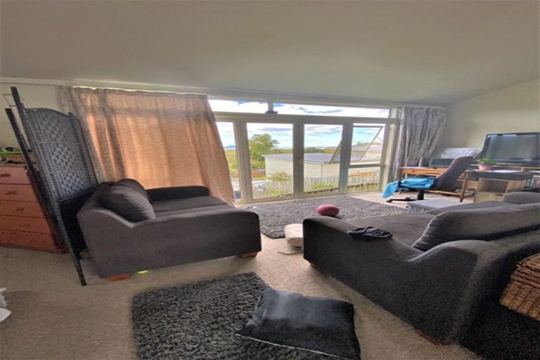Photo of property in 30 Beach Road, Onerahi, Whangarei, 0110