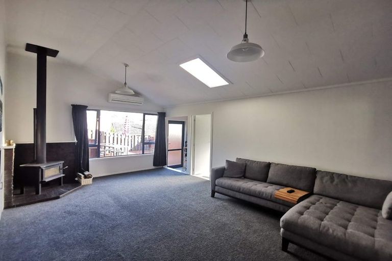 Photo of property in 6 Otira Grove, Kelson, Lower Hutt, 5010