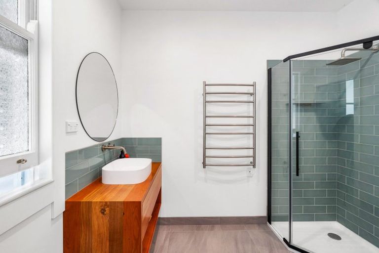 Photo of property in 23 Lighthouse Road, Bluff Hill, Napier, 4110