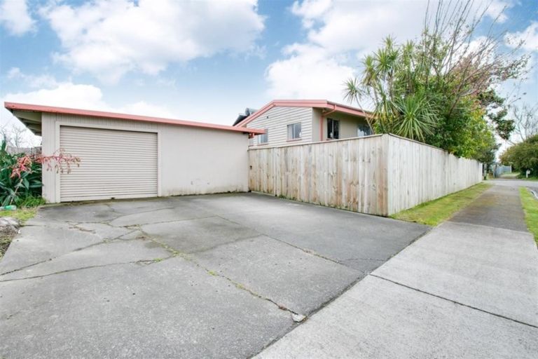 Photo of property in 65 Oldham Avenue, Onekawa, Napier, 4110