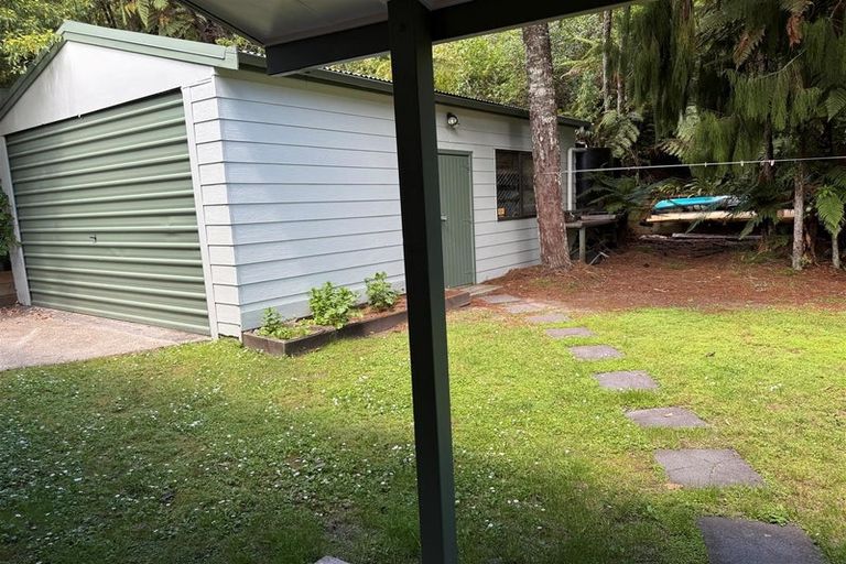 Photo of property in 36 Tombleson Road, Lake Rotoma, Rotorua, 3074