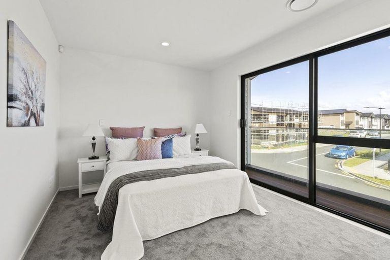 Photo of property in 51 Turret Lane, Hobsonville, Auckland, 0616