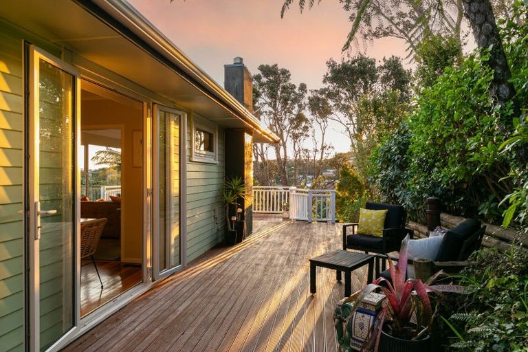 Photo of property in 34a Poto Road, Normandale, Lower Hutt, 5010