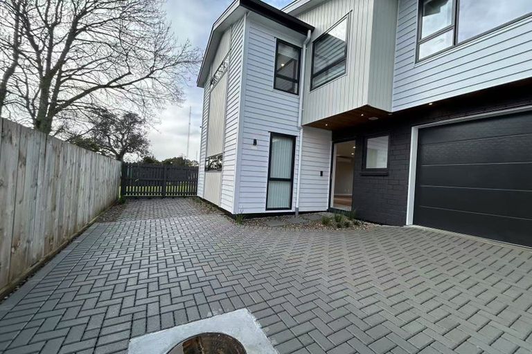 Photo of property in 7a Daytona Road, Henderson, Auckland, 0610