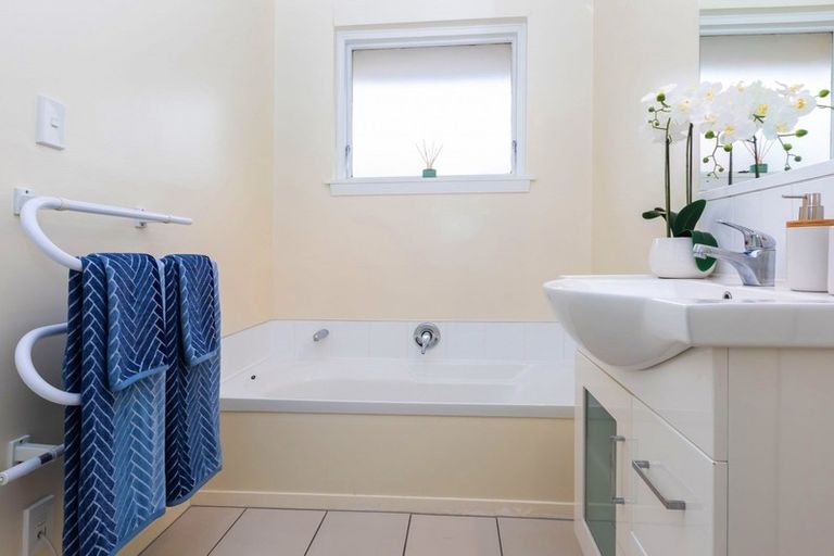 Photo of property in 2/30 Gordon Avenue, St Albans, Christchurch, 8014