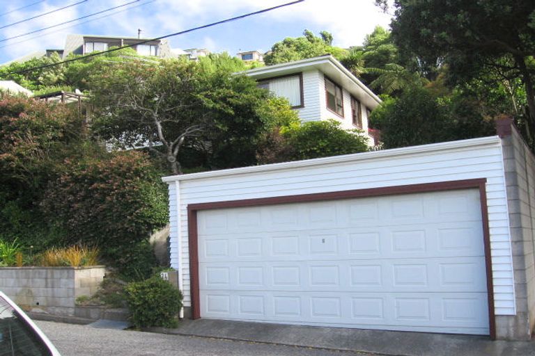 Photo of property in 24 Winston Street, Crofton Downs, Wellington, 6035