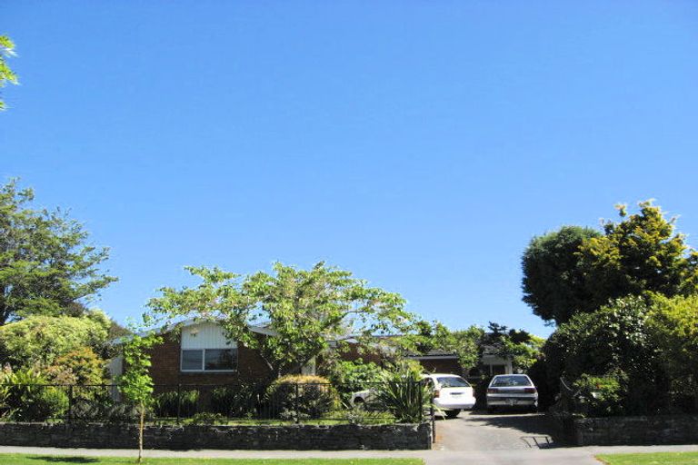Photo of property in 27 Hartford Street, Burnside, Christchurch, 8053
