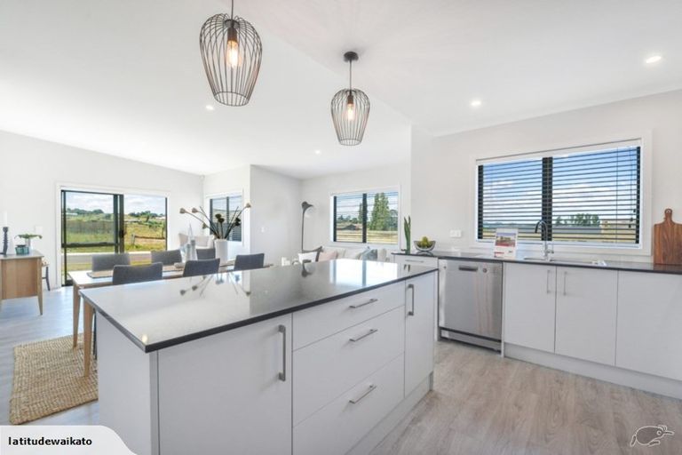 Photo of property in 4 Syrah Grove, Te Kauwhata, 3710