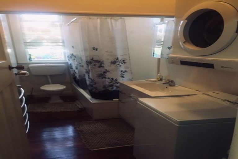 Photo of property in 71 Tama Street, Alicetown, Lower Hutt, 5010