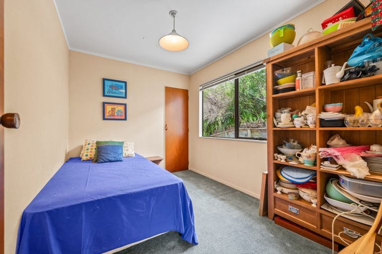 Photo of property in 14 Cliff Street, Pahi, Paparoa, 0571