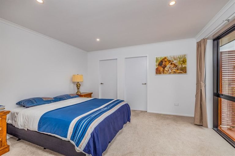 Photo of property in 33 Amsharlo Drive, Kerikeri, 0230