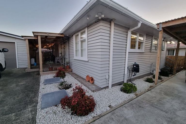 Photo of property in 6a Dennis Road, Papatoetoe, Auckland, 2025