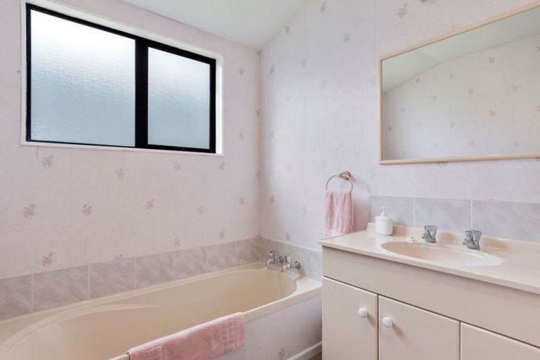 Photo of property in 66b Thackeray Street, Trentham, Upper Hutt, 5018