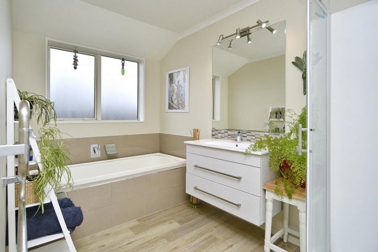 Photo of property in 103 Metehau Street, Marshland, Christchurch, 8083